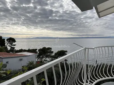 Apartmanska kuća 250 m², Bratuš - 30 m od mora - 17