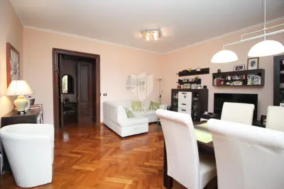 Pula, großzügige Wohnung in gefragter Lage - 4