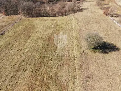 Žminj, okolica, građevinsko zemljište