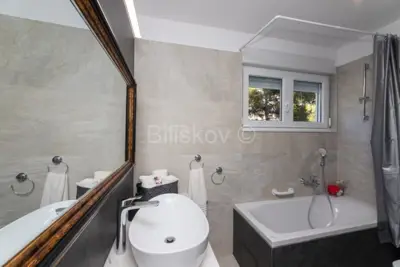 Apartment 65 m², Spinut, Split - near Marjan and the center - 10