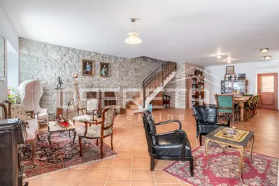 House 212 m², Buje - stone house in the center - 10