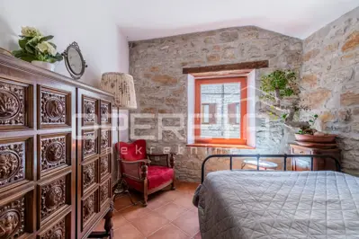 House 212 m², Buje - stone house in the center - 13