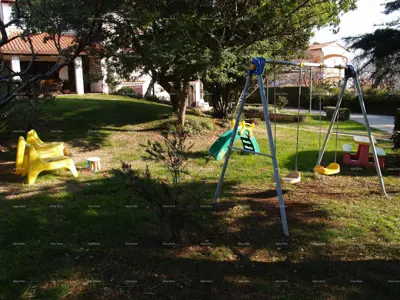 Kuća 350 m², Ližnjan - centar i mirna lokacija - 2