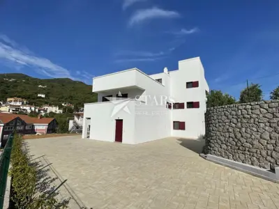 Penthouse 96 m², Pobri - pogled na Kvarner i mirna ulica