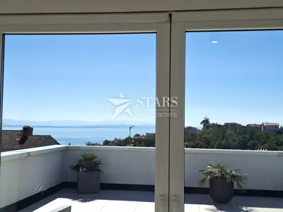 Penthouse 96 m², Pobri - Blick auf Kvarner und zwei Terrassen - 14