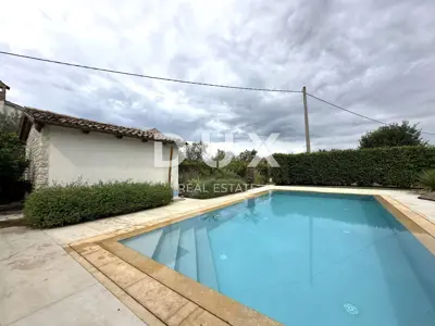 Haus 281 m², Poreč - 4 km vom Meer und zwei Steinhäuser - 6
