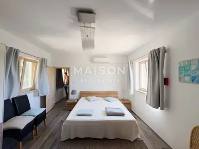 Šarmantna kuća s zadivljujućom parcelom - 180 m do mora - 17