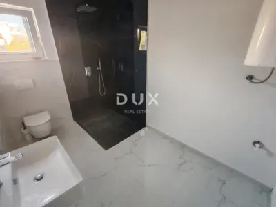 Stan 82 m², Privlaka - 2 spavaće sobe, terasa i vrt - 9