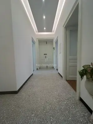 Apartment 81 m², Rijeka Centar - elegant layout and high ceilings - 7