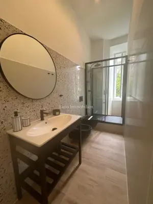 Apartment 81 m², Rijeka Centar - elegant layout and high ceilings - 10