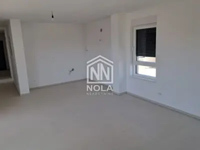 Vodice prostran stan na i. katu s terasom i dva parkirna mjesta, 350 - 10