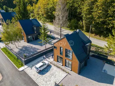 Gorski Kotar, Ravna gora, 5 samostojećih kuća, turizam - 3