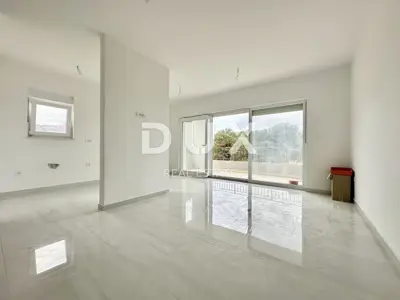 Apartment 63 m², Buje - new build with garden