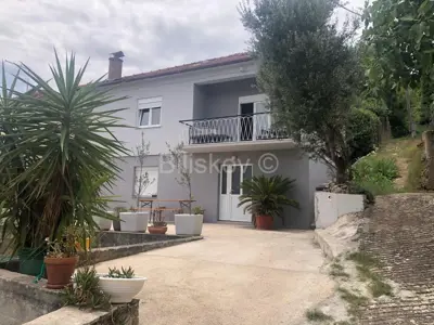 O. Ugljan, Kali, samotojeća kuća, parking, blizina plaže