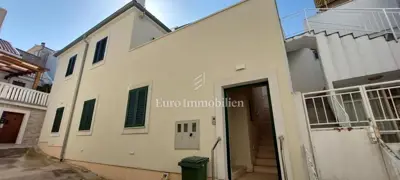Kuća u Betini, blizu centra, dva apartmana - 17