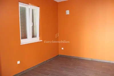 Kuća u Betini, blizu centra, dva apartmana - 6