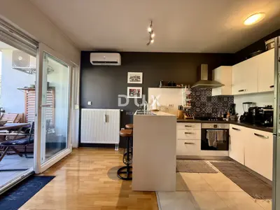 Wohnung 100 m², Viškovo Zentrum - 2 Etagen und 2 Garagenstellplätze - 5