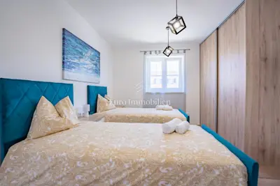 Kuća 184 m², Dobrinj - bazen i terasa - 19