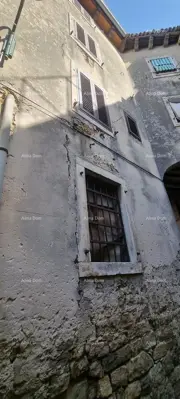House 300 m², Buje - Istrian stone house on three floors