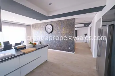 Haus, Kaštela, 324 m², 1 500 000 € - 10