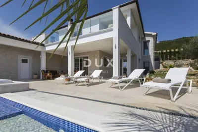 Haus zum Kauf in Labin, 240 m² - 8