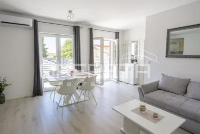 Villa 350 m², Tribunj by the waterfront - first row to the sea - 7