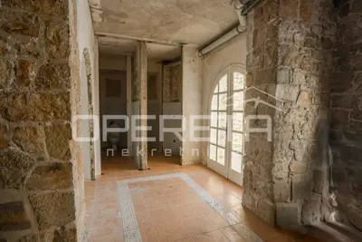 Villa 350 m², Tribunj by the waterfront - first row to the sea - 19