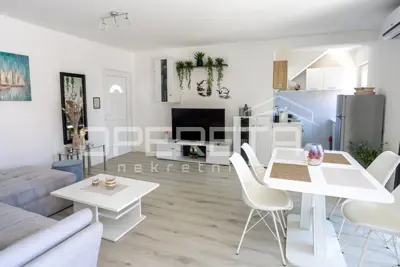 Villa 350 m², Tribunj by the waterfront - first row to the sea - 5