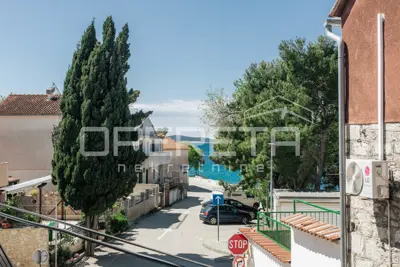 Villa 350 m², Tribunj by the waterfront - first row to the sea - 21