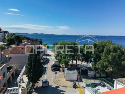 Villa 350 m², Tribunj by the waterfront - first row to the sea - 4