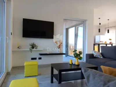 Kuća 125 m², Marčana okolica - bazen i terasa - 7