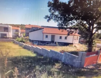 Građevinsko zemljište 1 000 m², Poreč - blizu grada