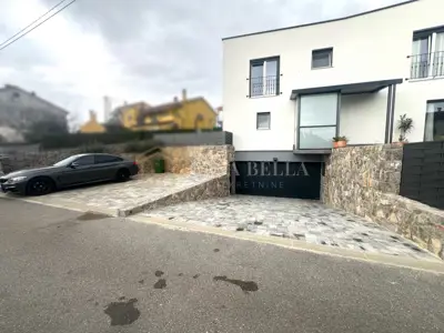 Haus zum Kauf in Zamet, 240 m² - 3