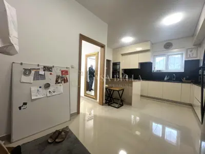 Haus zum Kauf in Zamet, 240 m² - 21