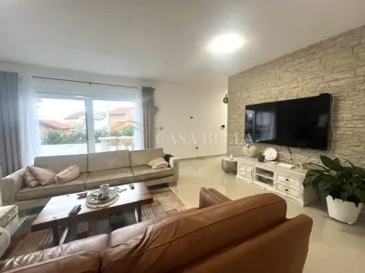 Haus zum Kauf in Zamet, 240 m² - 12