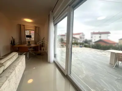 Haus zum Kauf in Zamet, 240 m² - 19