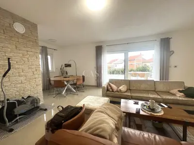 Haus zum Kauf in Zamet, 240 m² - 16
