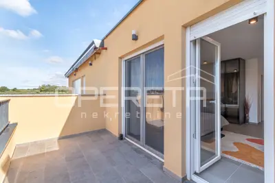 Stan 123 m², Novigrad - miran dio blizu centra i mora - 15