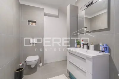 Stan 123 m², Novigrad - miran dio blizu centra i mora - 14