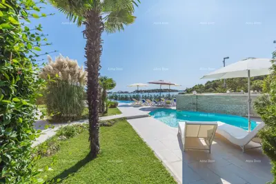 Vila u Medulinu, uz more i 8 apartmana - 4