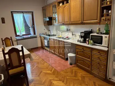 Mehrzweckhaus mit Blick 500 m² - Črnomerec - - 12