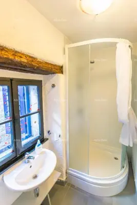 Kuća u Motovunu, 4 etaže i dva apartmana - 13