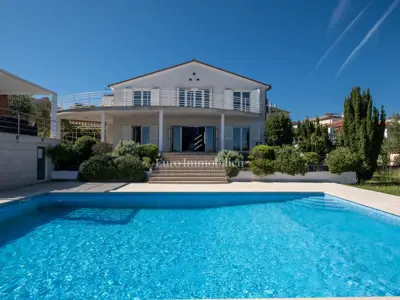 Villa 241 m², Ližnjan - Pool und großzügiges Grundstück - 1