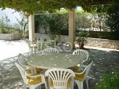Kuća 375 m², Supetar - idealna za turističku djelatnost - 5