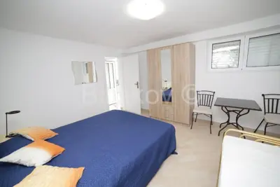 Haus 375 m², Supetar - ideal für touristische Tätigkeit - 14