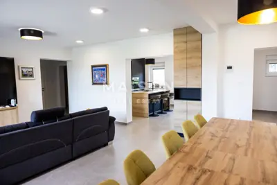 Wohnung zum Kauf in Mandre, 146,7 m² - 9