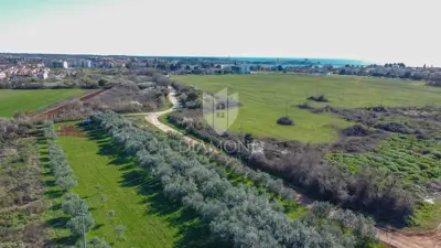 Zemljište 3.700 m², Umag - blizu Stella Marisa