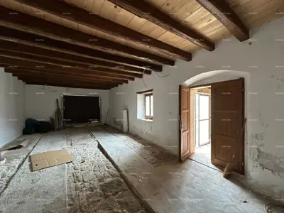Steinhäuser, Poreč, großer Garten und Potenzial für eine Renovierung - 8