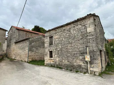 Steinhäuser, Poreč, großer Garten und Potenzial für eine Renovierung - 5