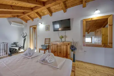 House 145 m², Marčana - pool and landscaped yard - 22